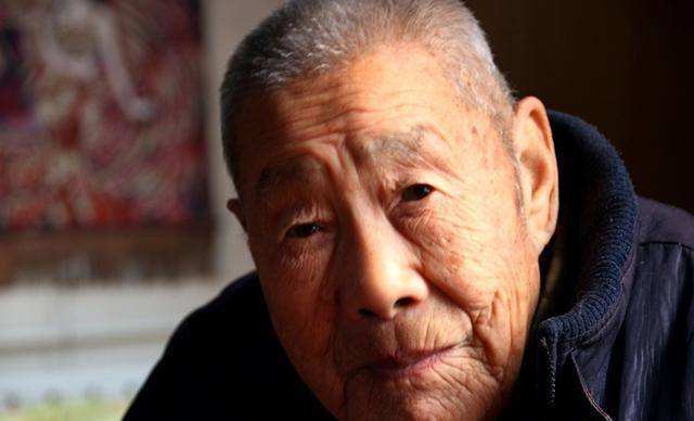 104岁老人长寿秘诀图(台湾103岁老人长寿秘诀)