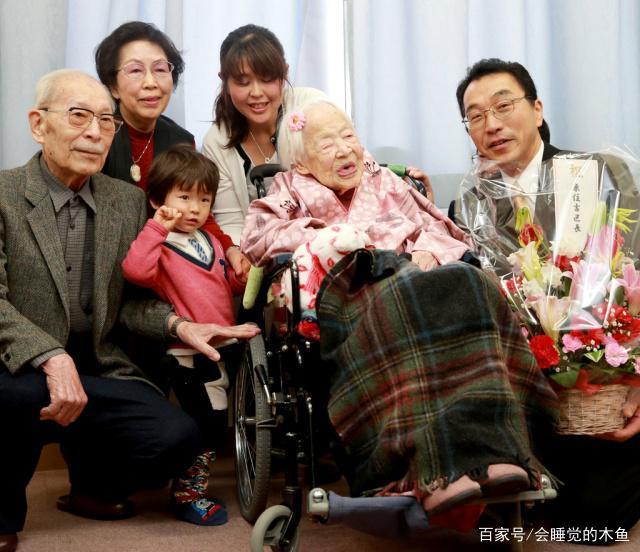 日本105岁老寿星长寿秘诀(日本一位老人137岁,她的长寿秘诀)