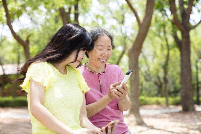 女人老年长寿的秘诀(百岁老人五大长寿秘诀)