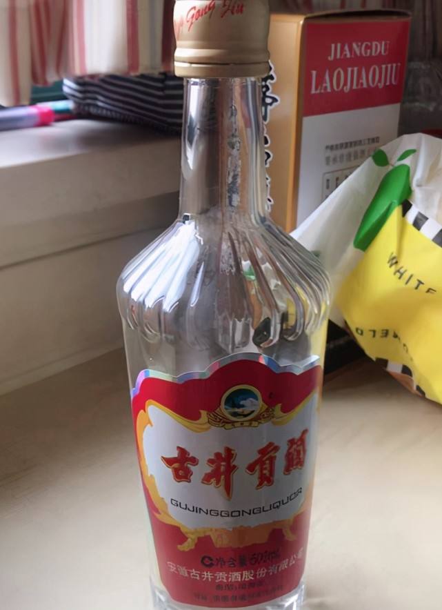 长寿秘诀喝茅台(常喝茅台可以防癌)