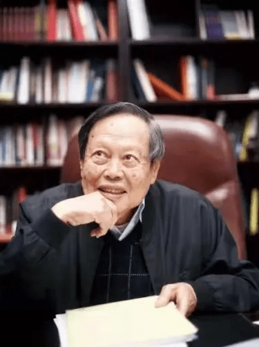 杨振宁亲自传授长寿秘诀(97岁杨振宁分享长寿秘诀)